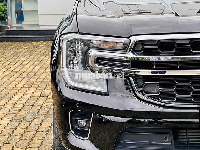 Ford Everest 2022 Titanium 2.0L 4x2 AT - 27000 km