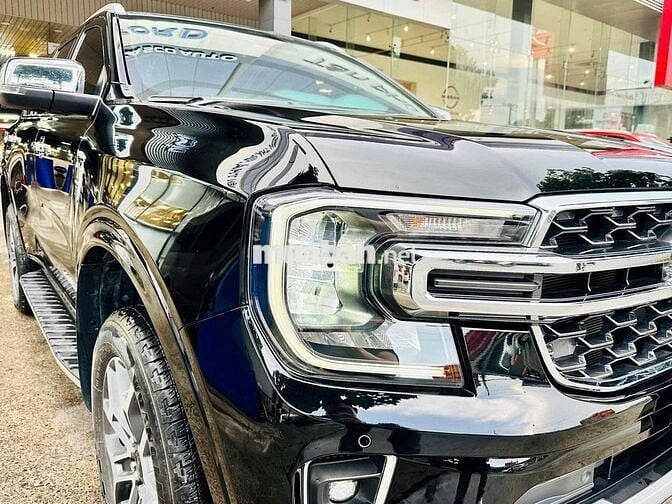 Ford Everest 2022 Titanium 2.0L AT 4x2 - 28000 km