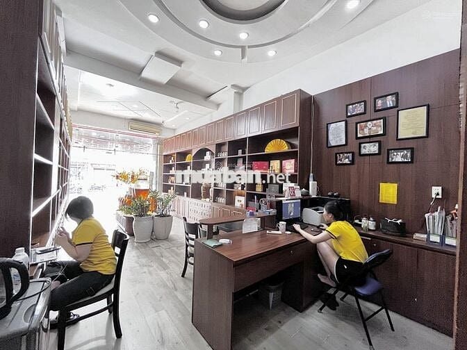 NHÀ CHO THUÊ NGUYÊN CĂN MT KHU VIP K300_ 5X20M_ TRỆT 3 LẦU.