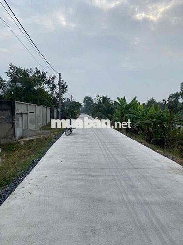 đất mt kênh t10 gần ng văn bứa. 20*50 giá 13,99tỷ