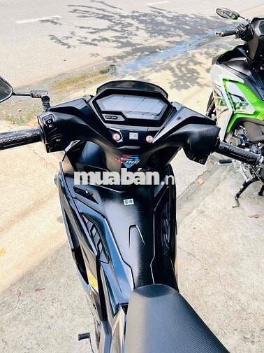 v3 lướt 2024