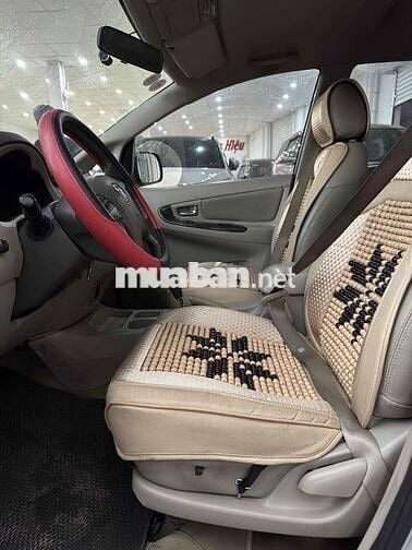 Toyota Innova 2014 2.0G - 96000 km