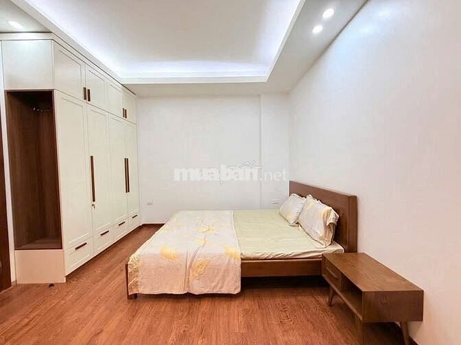 NHÀ CẠNH MẶT PHỐ - NGÕ THÔNG - THOÁNG SÁNG - 3 BƯỚC RA MẶT ĐƯỜNG