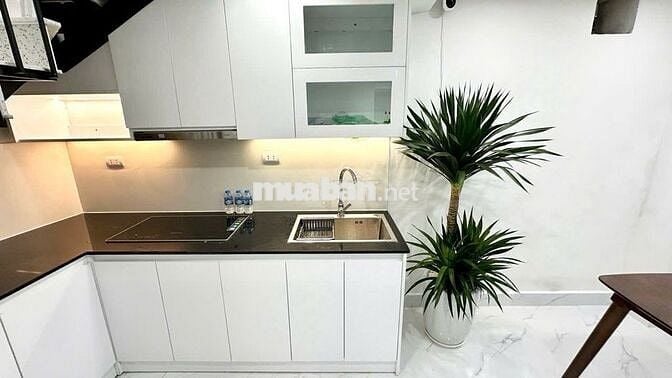 🏡 Nhà đẹp Đội Cấn Ba Đình, 5 tầng, 3 ngủ, full nội thất, 4.95 tỷ
