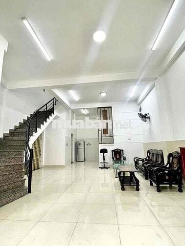 cho thuê nhà 3 tầng 3pn/2wc kiệt oto 4m hoàng diệu