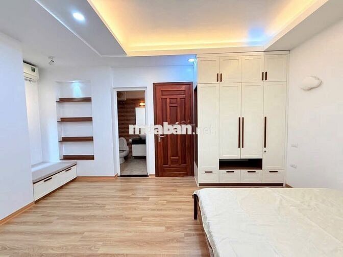 NHÀ CẠNH MẶT PHỐ - NGÕ THÔNG - THOÁNG SÁNG - 3 BƯỚC RA MẶT ĐƯỜNG