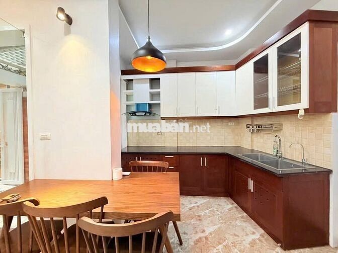 NHÀ CẠNH MẶT PHỐ - NGÕ THÔNG - THOÁNG SÁNG - 3 BƯỚC RA MẶT ĐƯỜNG