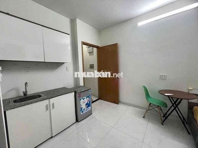STUDIO THANG MÁY CỬA SỔ - NGUYỄN KIỆM - PHAN XÍCH LONG - GẦN TRUNG TÂM