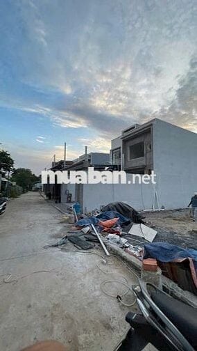 BÁN GẤP ĐẤT TRUNG TÂM LÁI THIÊU GẦN AEON DT 120m2 GIÁ NGỢP 850TR