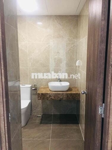 Chính chủ cho thuê 3PN 2WC 100m2 căn góc giá tốt 10/2025