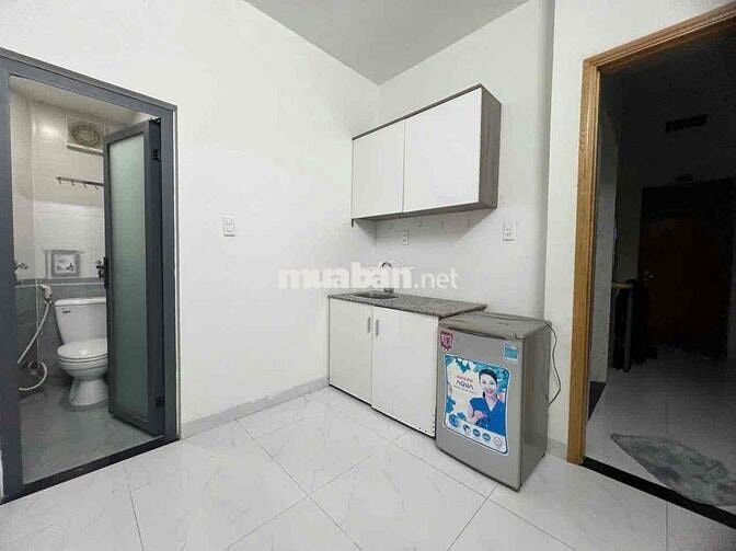 STUDIO THANG MÁY CỬA SỔ - NGUYỄN KIỆM - PHAN XÍCH LONG - GẦN TRUNG TÂM