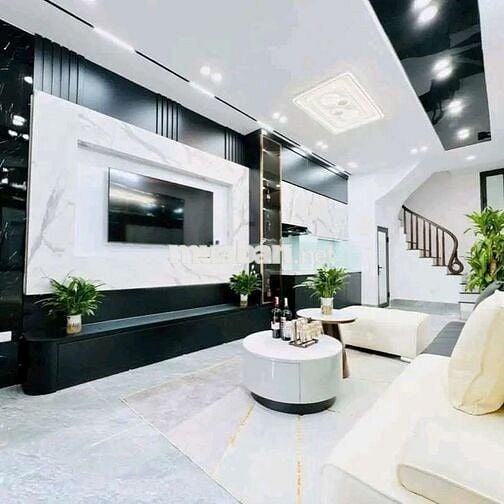 *** Minh Khai hơn 5 tỷ  tỷ 31m2 - 5 tầng mới keeng - ô tô đỗ cổng