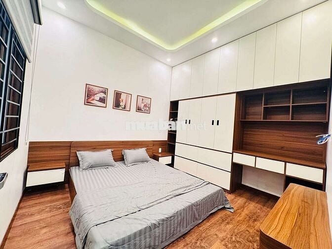 Nhà 2 tầng oto tận sân. 100m2 giá 5ty250tl