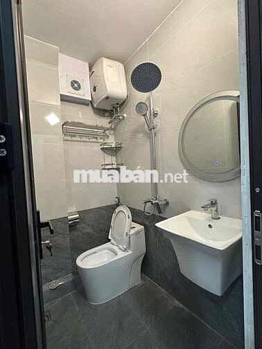 BÁN NHÀ CẦU GIẤY DÂN XÂY LÔ GÓC, MẶT NGÕ BA GÁC 100M RA PHỐ