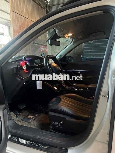 Peugeot 2008 2021 GT Line 1.2 AT - 23000 km