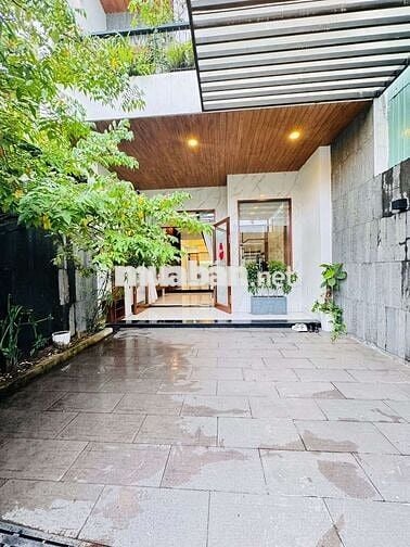 Nhà 2 tầng oto tận sân. 100m2 giá 5ty250tl