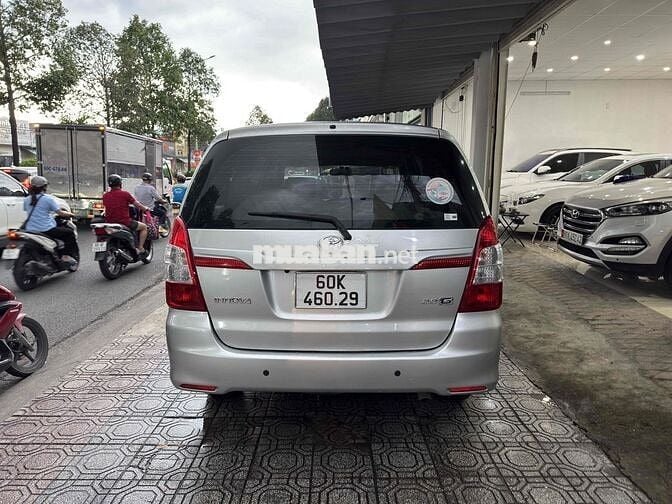 Toyota Innova 2014 2.0G - 96000 km