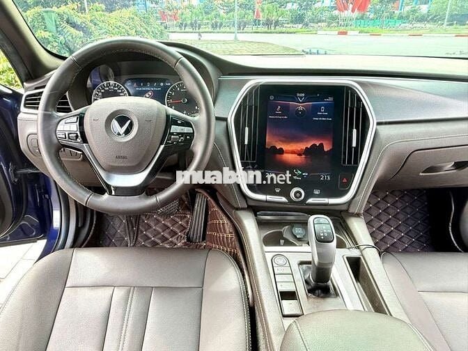 Vinfast Lux A sx 2021 chạy 6 vạn km