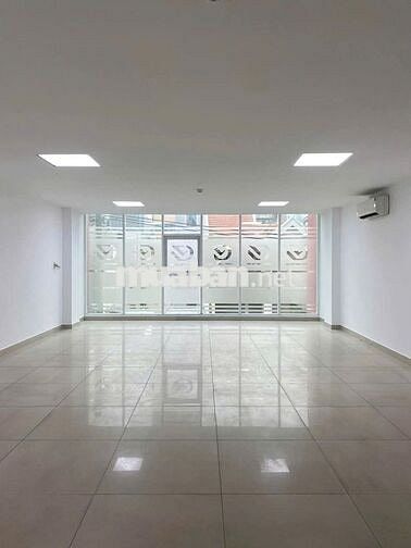 Cho thuê văn phòng đường mặt tiền Lê Trung Nghĩa 70m²