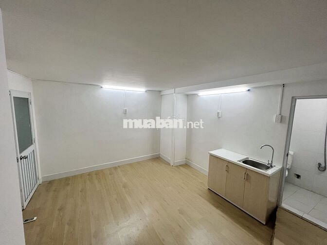 CHO THUÊ PHÒNG Studio 15m2 Q10 Giá 2tr950 Ngay Sau Lưng UEH