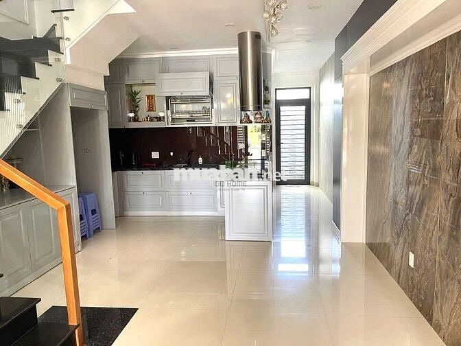 CHO THUÊ NHÀ 4PN FULL NỘI THẤT KĐT MỸ GIA GÓI 2 GIÁ 22 TRIÊU/THÁNG