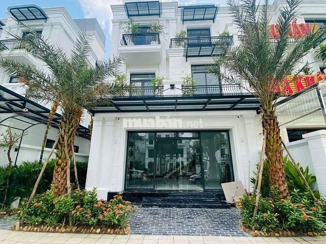 Cho thuê biệt thự 3 phòng ngủ giá 13tr vinhomes gia lâm