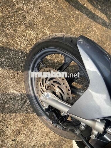 ablack 125 i màu trắng. gop o đồng