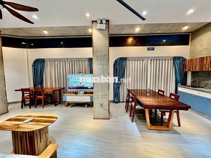 CĂN PENHOUSE 2PN 2WC CAO CẤP 80M2 KHU VỰC YÊN TĨNH FULL NỘI THẤT