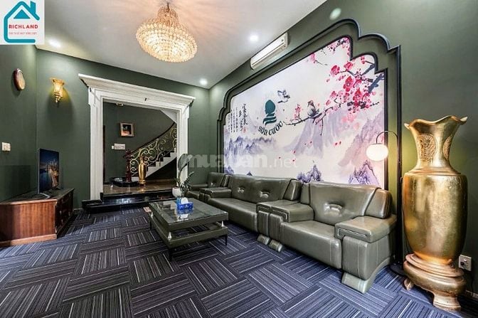 Cho thuê biệt thự mặt tiền Nguyễn Văn Hưởng, Phường Thảo Điền, Quận 2