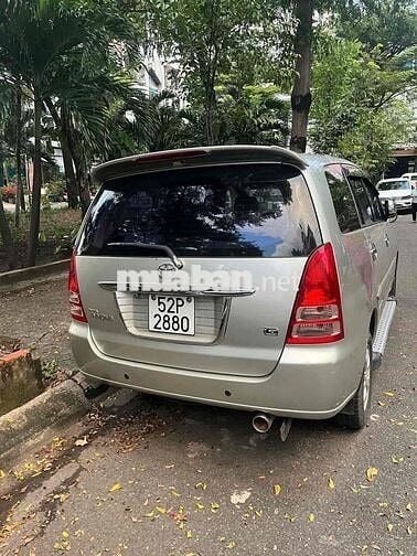 Toyota Innova 2008 G - 150000 km