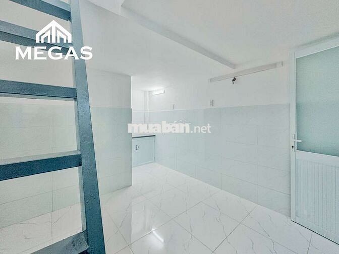 NGAY 28 HOÀNG DIỆU 2 - DUPLEX SIÊU XỊN TRỐNG LẠI