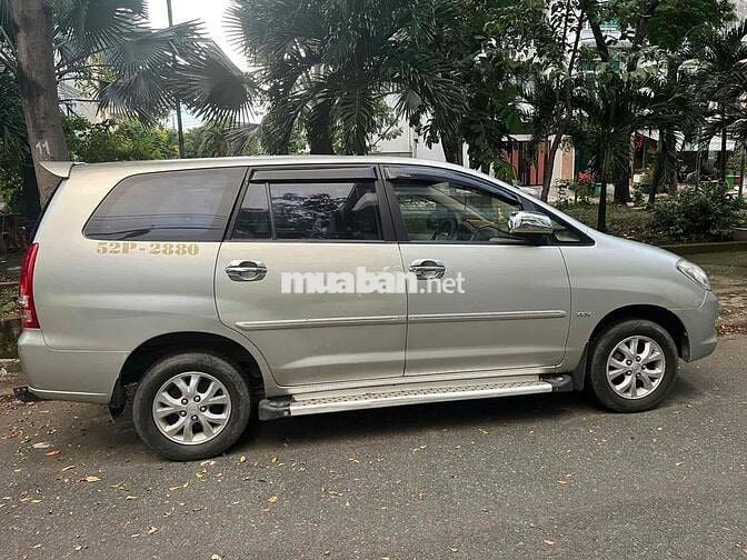 Toyota Innova 2008 G - 150000 km