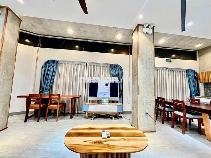 CĂN PENHOUSE 2PN 2WC CAO CẤP 80M2 KHU VỰC YÊN TĨNH FULL NỘI THẤT