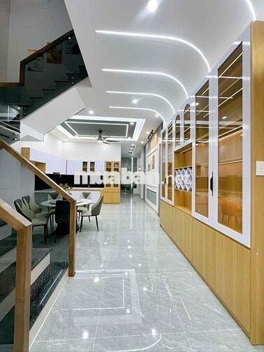 bán nhà 2lầu 1trệt sổ riêng hoàn công khu tái định cư phường bửu long.