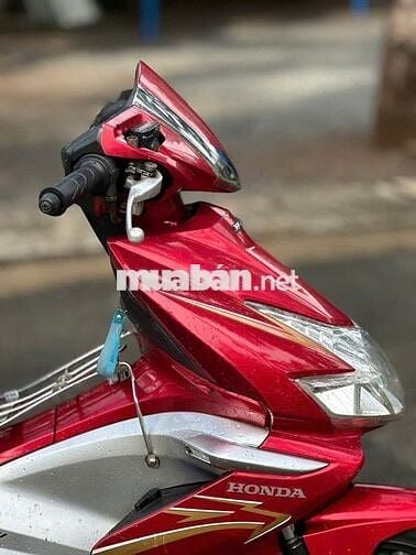 Xe máy Honda Air Blade Fi 110 màu đỏ