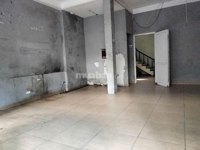 Cho thuê BT lô góc Xa La 110 x 4 tầng hàng ăn, cà phê, Spa, Trung tâm