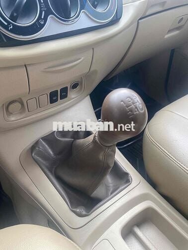 Toyota Innova 2008 G - 150000 km