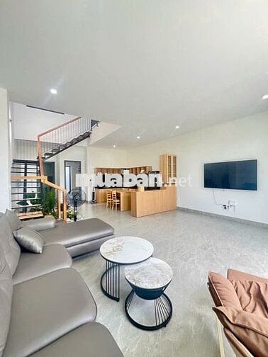 Nhà sân vườn 2 phòng ngủ, 2 phòng tắm tại khu vực Ngũ Hành Sơn