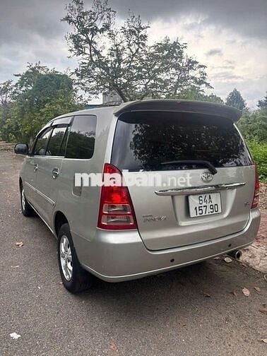 Innova G - 186228 km