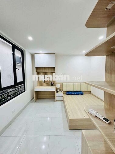 GIÁ 7.6 TỶ!BÁN GẤP NHÀ CẦU GIẤY - HÀ NỘI: 30M², 5 TẦNG - MẶT TIỀN 6.5M
