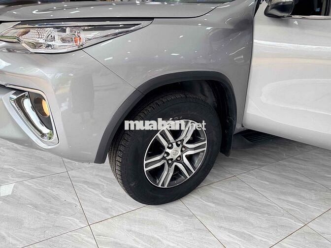 Toyota Fortuner 2015 2.5G 4x2 - 96438 km