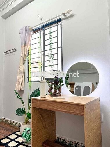 CHO THUÊ 2 PN BAN CÔNG CỬA SỔ - ĐẦY ĐỦ TIỆN LỢI GẦN SÂN BAY