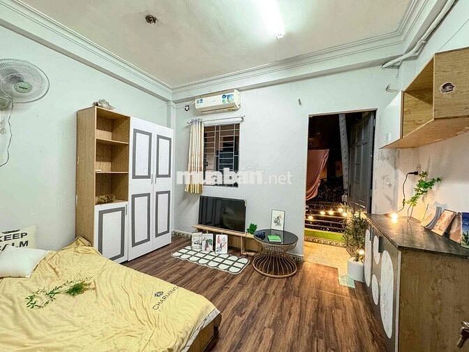 CHO THUÊ 2 PN BAN CÔNG CỬA SỔ - ĐẦY ĐỦ TIỆN LỢI GẦN SÂN BAY