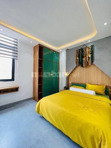 SOS! Cần bán nhà ngay Nguyễn Khoái, phường 2,Quận 4, giá 3.25 tỷ,m