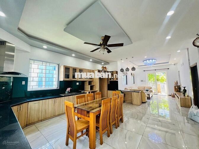 BIỆT THỰ CHO THUÊ KHU BÀU CÁT_ 10X18M_ TRỆT 3 LẦU, CÓ THANG MÁY