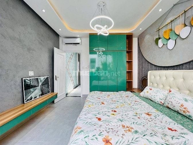 SOS! Cần bán nhà ngay Nguyễn Khoái, phường 2,Quận 4, giá 3.25 tỷ,m