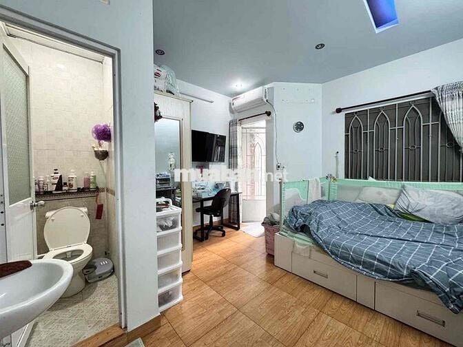 VỊ TRÍ SIÊU ĐẸP TRUNG TÂM QUẬN 10 - GẦN 30M2 - NGANG LỚN 4.2M RỘNG RÃI