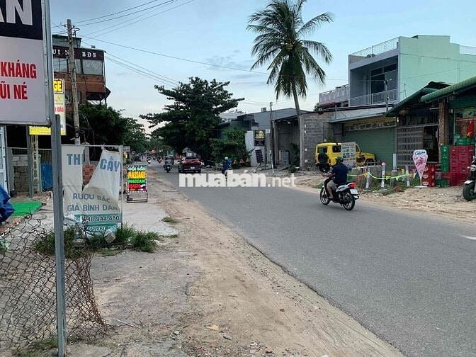 Cho thuê nhà kinh doanh mặt tiền đường Mũi Né