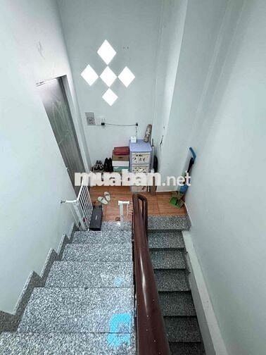 VỊ TRÍ SIÊU ĐẸP TRUNG TÂM QUẬN 10 - GẦN 30M2 - NGANG LỚN 4.2M RỘNG RÃI