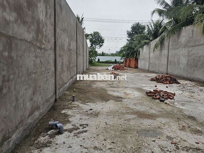 Nền mặt tiền đường Huỳnh Tấn Phát 374 m2